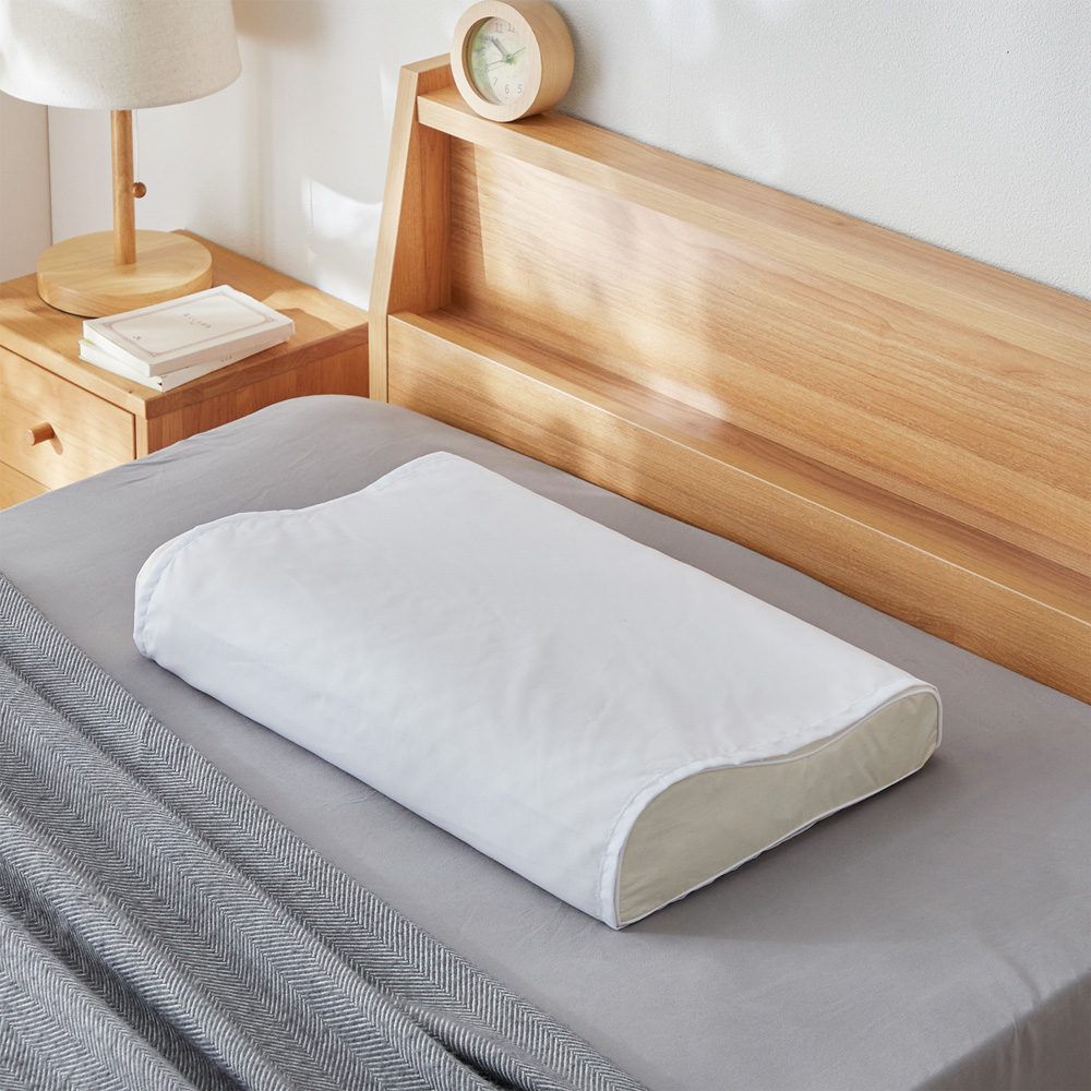 【ベルメゾン】肩コリ・首コリをほぐす凹凸が気持ちいい磁気枕(専用カバー付き)[日本製]