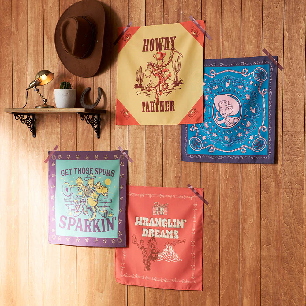 【映画公開30周年】バンダナ風デザインのミニクロス2枚セット「トイ・ストーリー」(ディズニー/Disney) 【映画公開30周年】バンダナ風デザインのミニクロス2枚セット「トイ・ストーリー」(ディズニー/Disney)