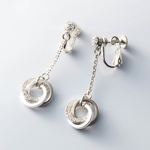 リングモチーフイヤリング・ピアス