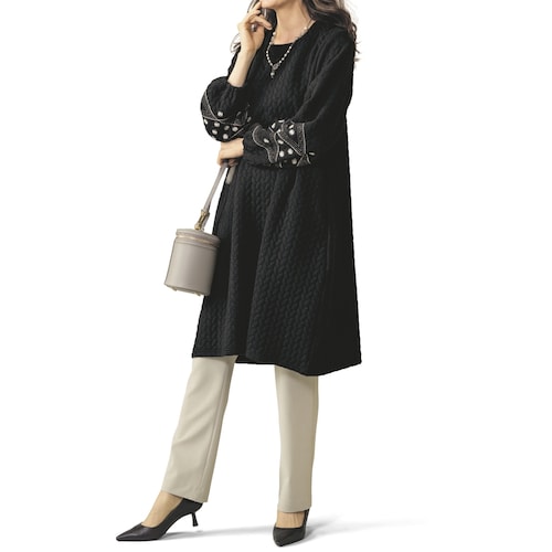 キルトジャカード袖刺しゅうワンピース