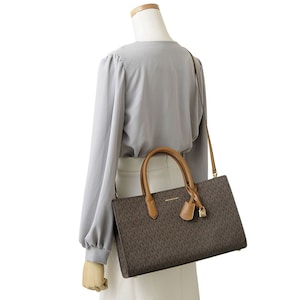 【マイケルコース/MICHAEL KORS】キーチャーム付きモノグラム柄手提げバッグ(2WAY)