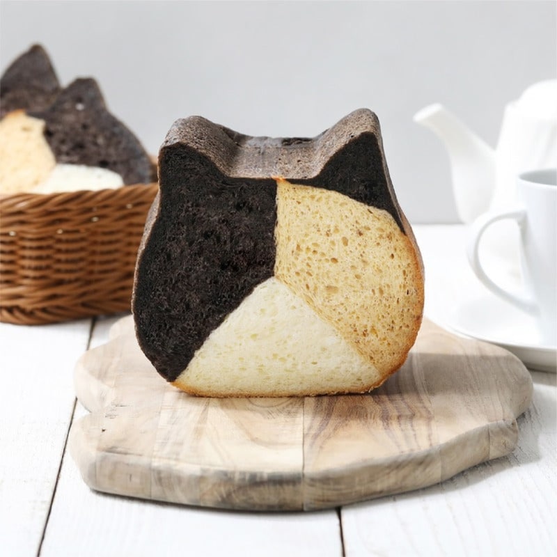 ねこねこ食パン 三毛猫