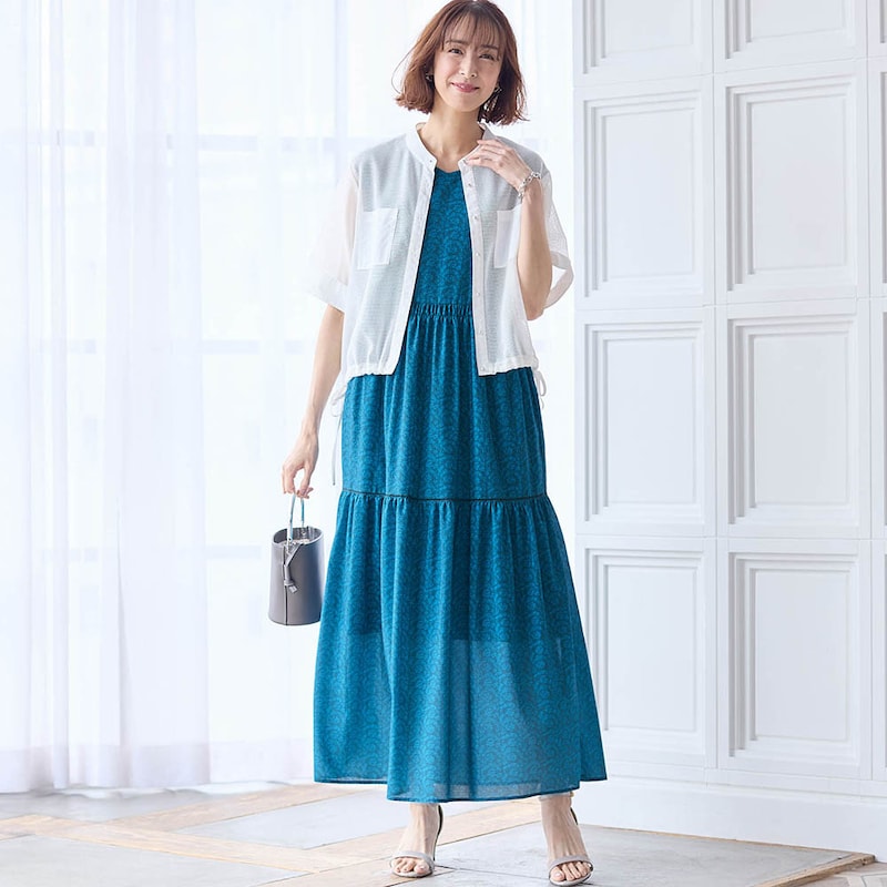 モデル身長169cm／M　※写真は撮影用のため着丈+9cmになります。