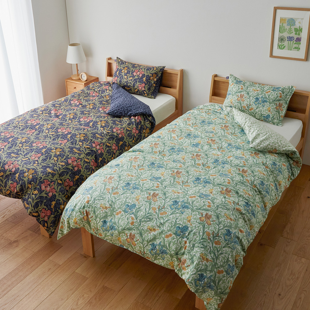 【ブイアンドエー/V & A】アイリス柄の綿素材を使った掛け布団カバー