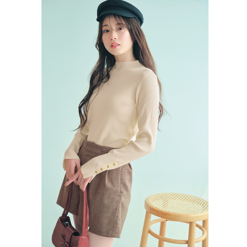 アイボリー／モデル身長166cm・サイズJ-M