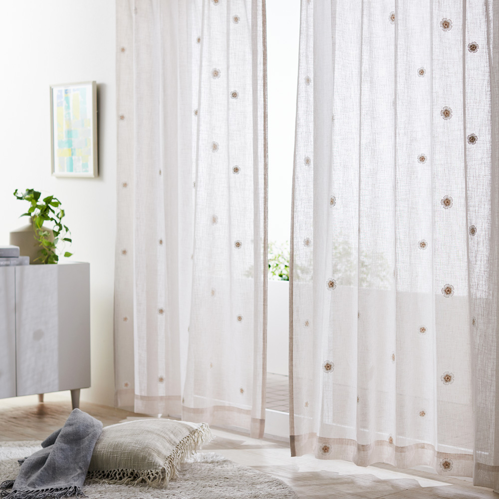 【ベルメゾン】【99サイズ】ワッペンのようなお花が散りばめられた刺繍レースカーテン