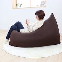 角部分に腰掛けるとハイバック仕様に/ブラウン　※モデル身長158cm