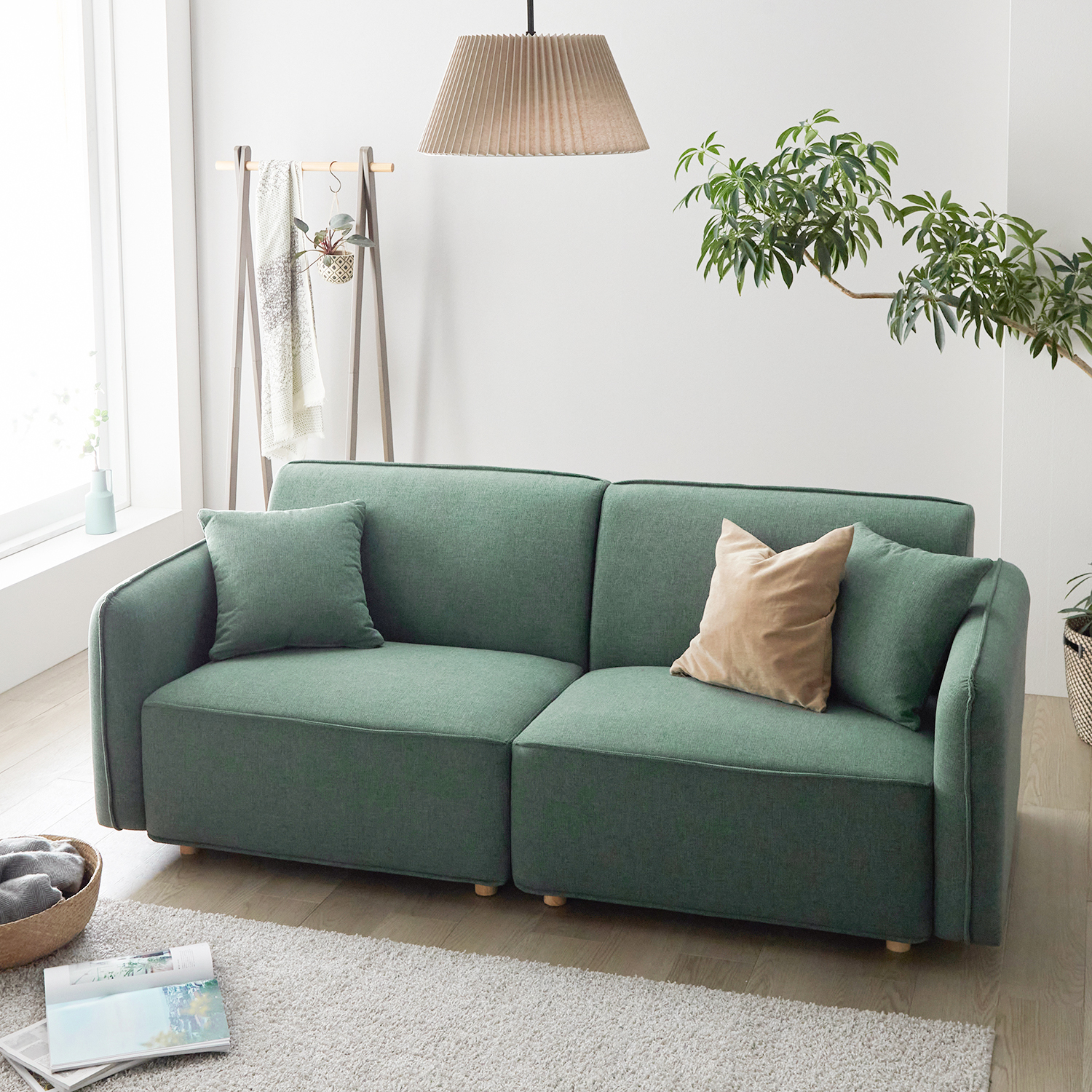 【ベルメゾン】ニュアンスカラーのポケットコイル入りクッション付きソファー 【ベルメゾン】ニュアンスカラーのポケットコイル入りクッション付きソファー