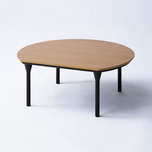 モダンデザインの半月形こたつテーブル