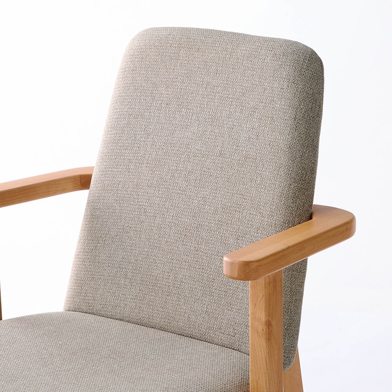 チェア背もたれ部アップ