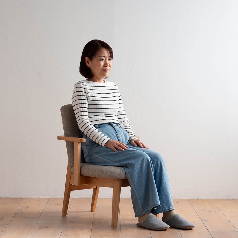 チェア使用イメージ／モデル身長155cm