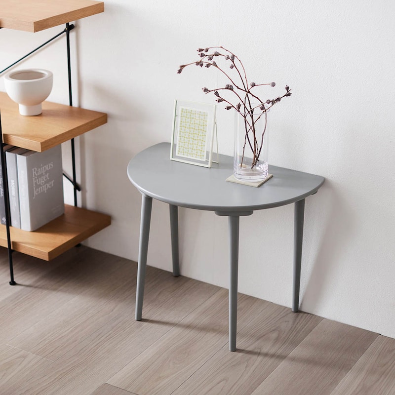 大は半円形なので壁付けしても置きやすい