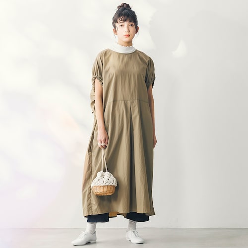 袖口リボンナイロンワンピース