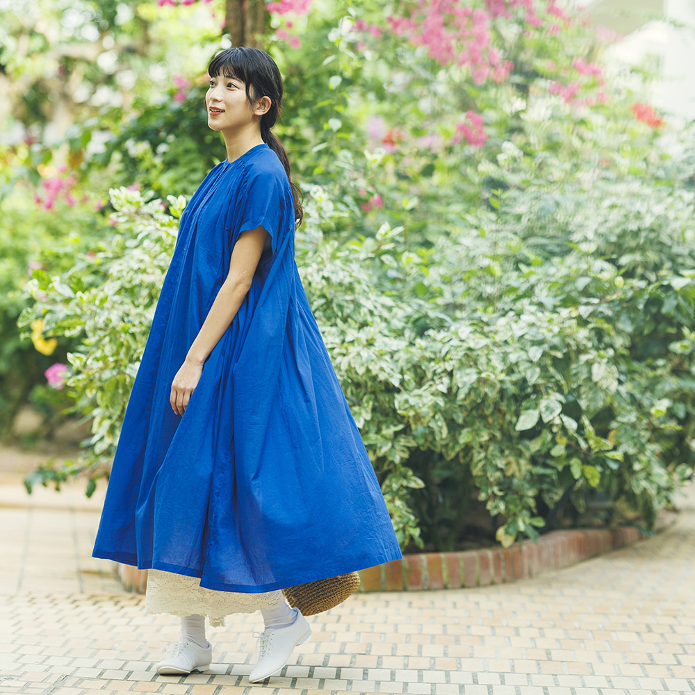 【プリュスボルメ/+borme】コットンボイルギャザー使いワンピース