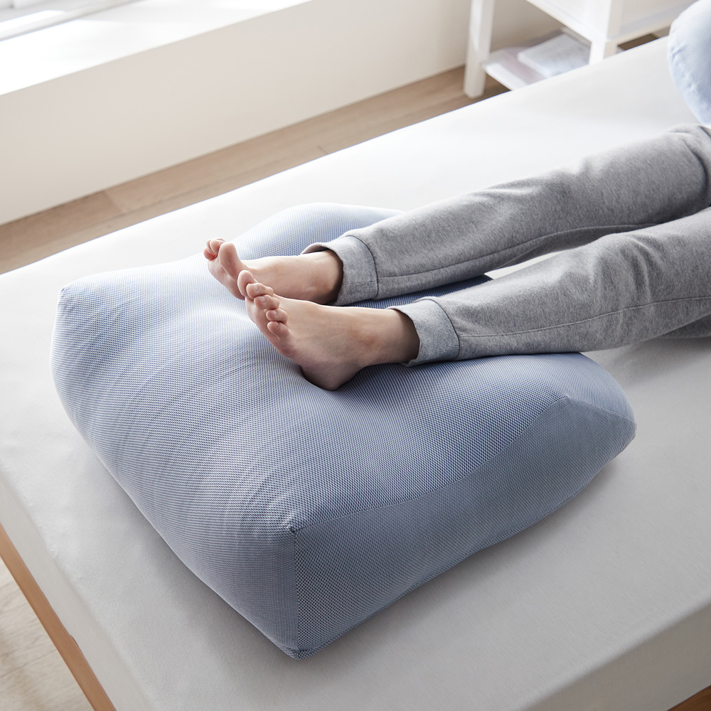 【ベルメゾン】ひんやり接触冷感足まくら