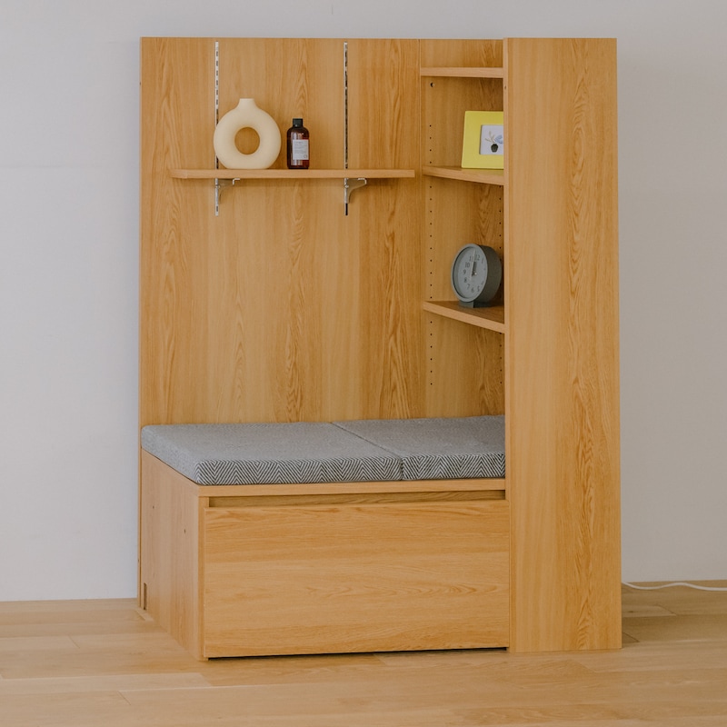 二つ折りタイプはヌック本棚（商品番号：1258572）用のクッションとしてもお使いいただけます