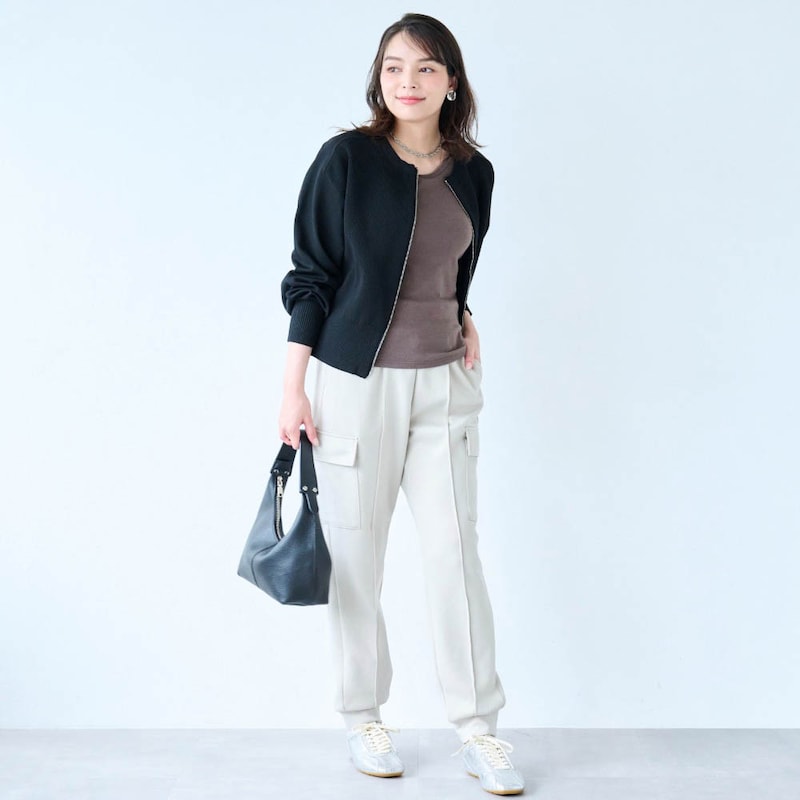 モデル身長161cm／M（チャコール）