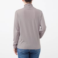 モデル身長165cm／M