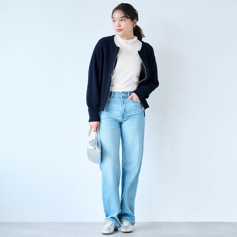 モデル身長161cm／M（オフホワイト）