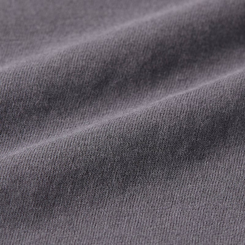 両面起毛をかけることで着た瞬間からあたたか