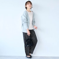 モデル身長162cm／M（オフホワイト）