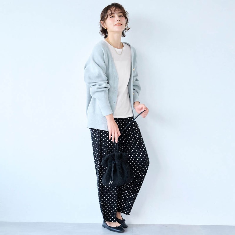 モデル身長162cm／M（オフホワイト）