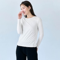モデル身長168cm／M（オフホワイト）