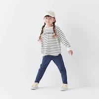 アイボリー×ブラックボーダー／モデル身長113cm・110サイズ着用