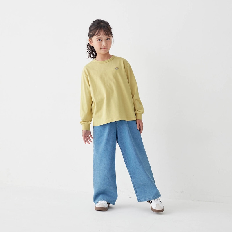 ライトブルー／モデル身長127cm・130サイズ着用