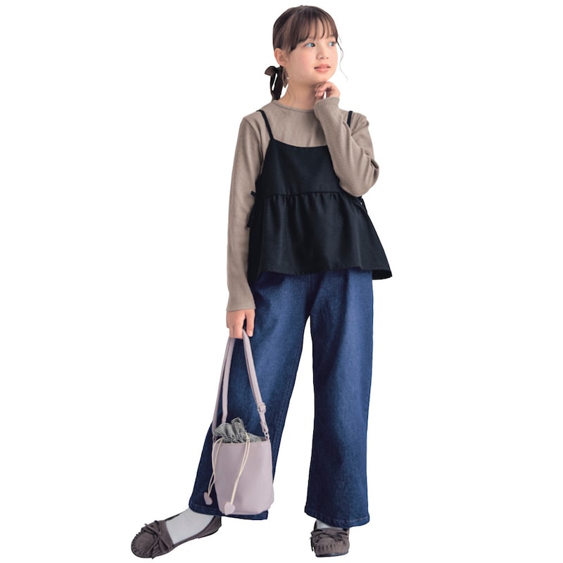 ネイビー／モデル身長135cm・サイズ140