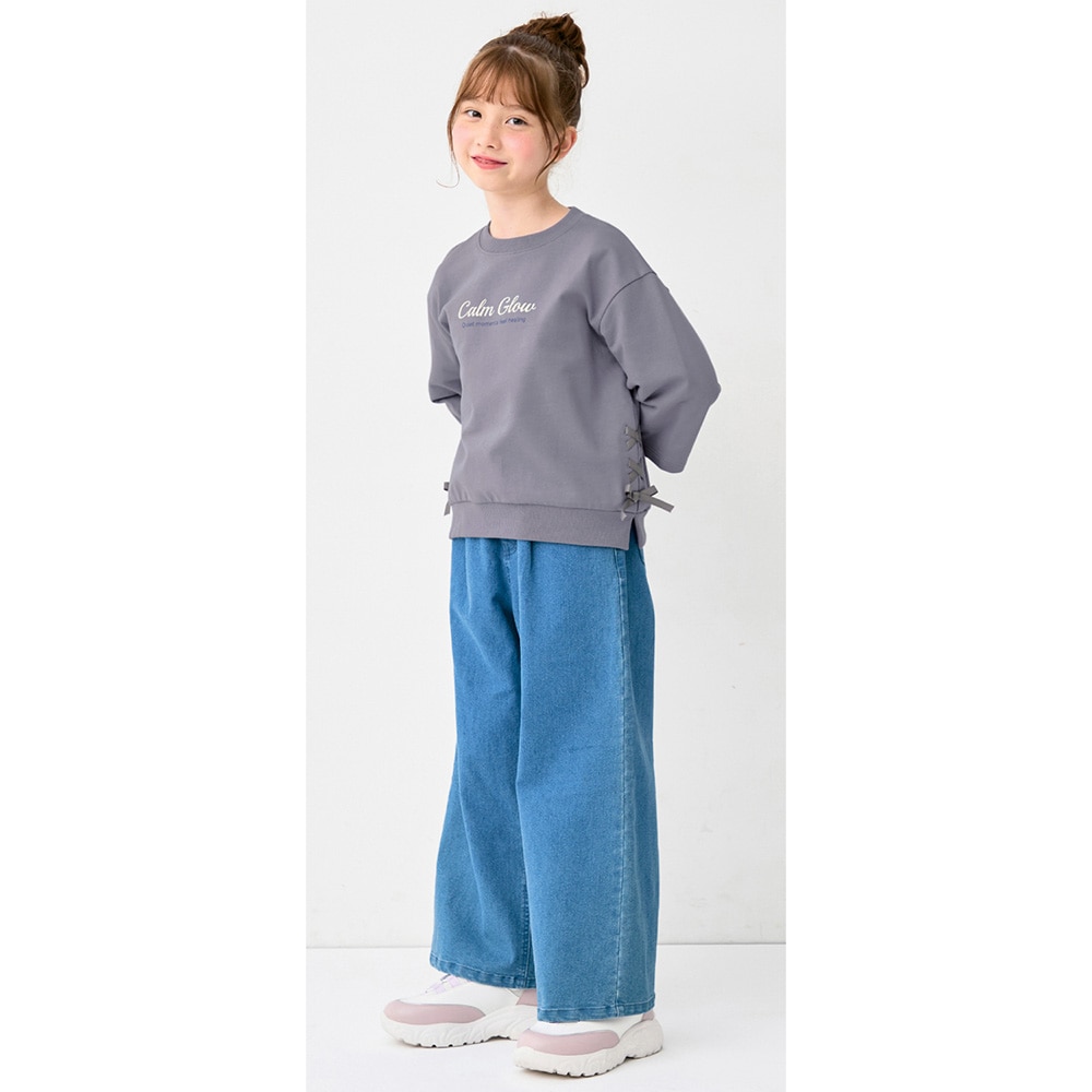 ライトブルー／モデル身長128cm・サイズ130