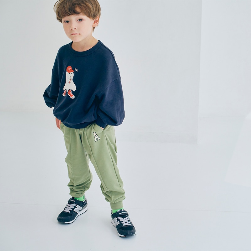 モデル身長106cm、110サイズ着用