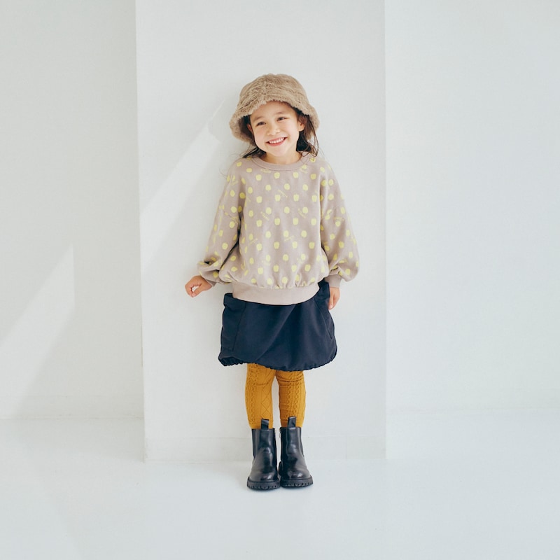 モデル身長104cm、110サイズ着用