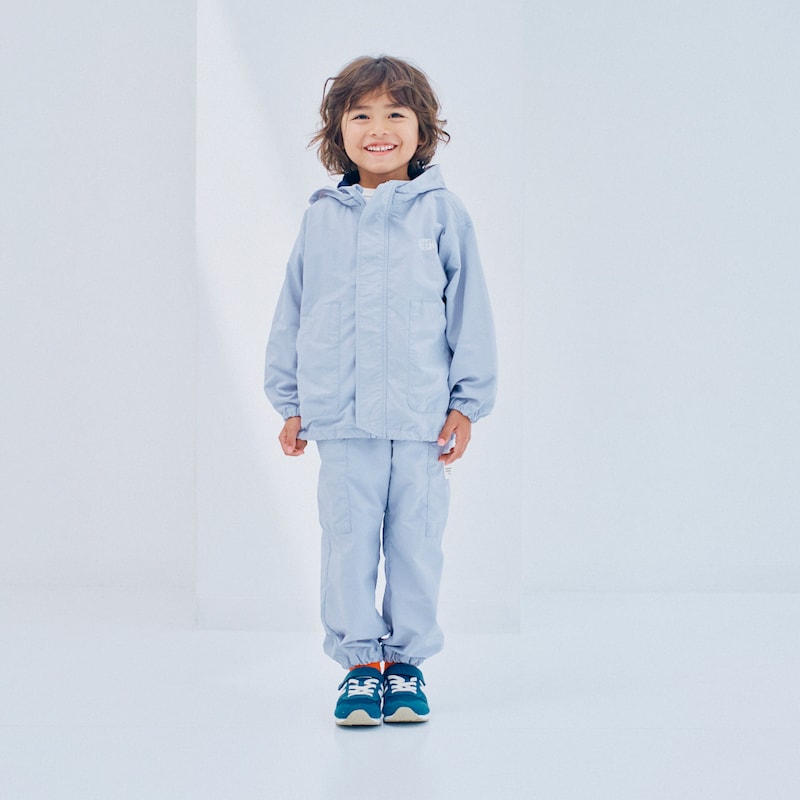 モデル身長109cm、110サイズ着用