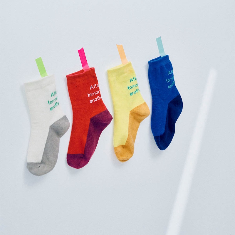 ブルー＆イエロー　※こちらの画像が最も近いお色味です。