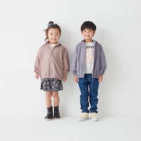 左)ピンクベージュ／109cm・110サイズ、右)ラベンダーグレー／111cm・110サイズ