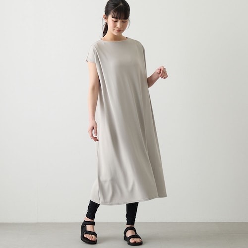 接触冷感フレンチスリーブワンピース