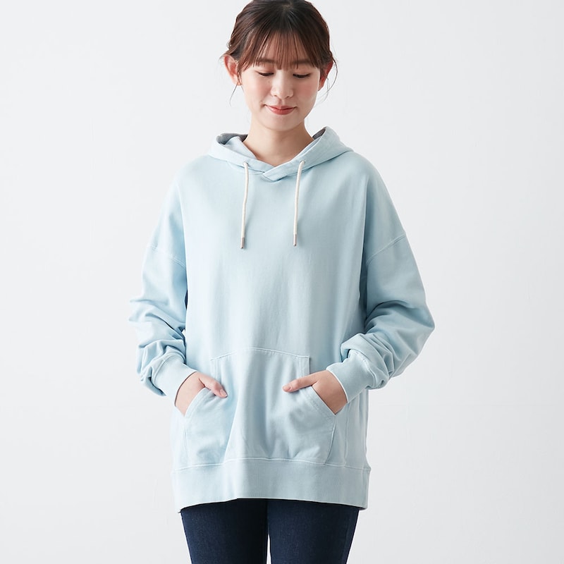 ライトブルー