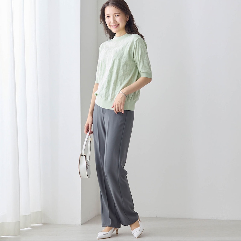 モデル身長170cm／M　※写真は撮影用のため股下+6cmになります。ボトムのみ着用