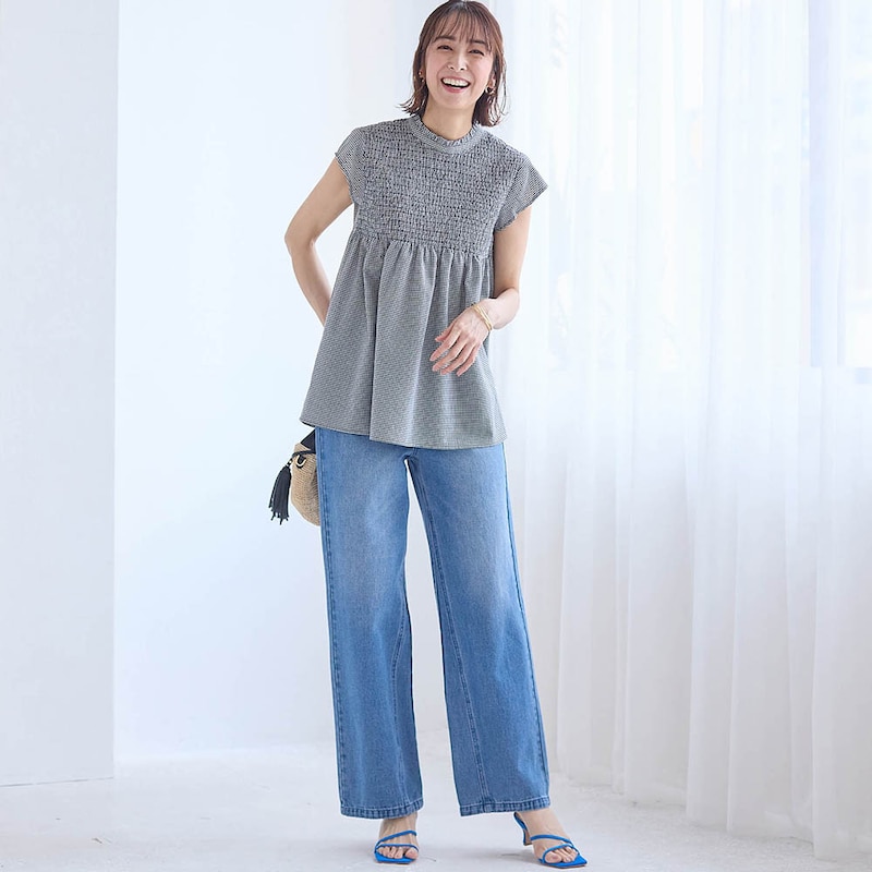 モデル身長169cm／M　※トップスのみ着用
