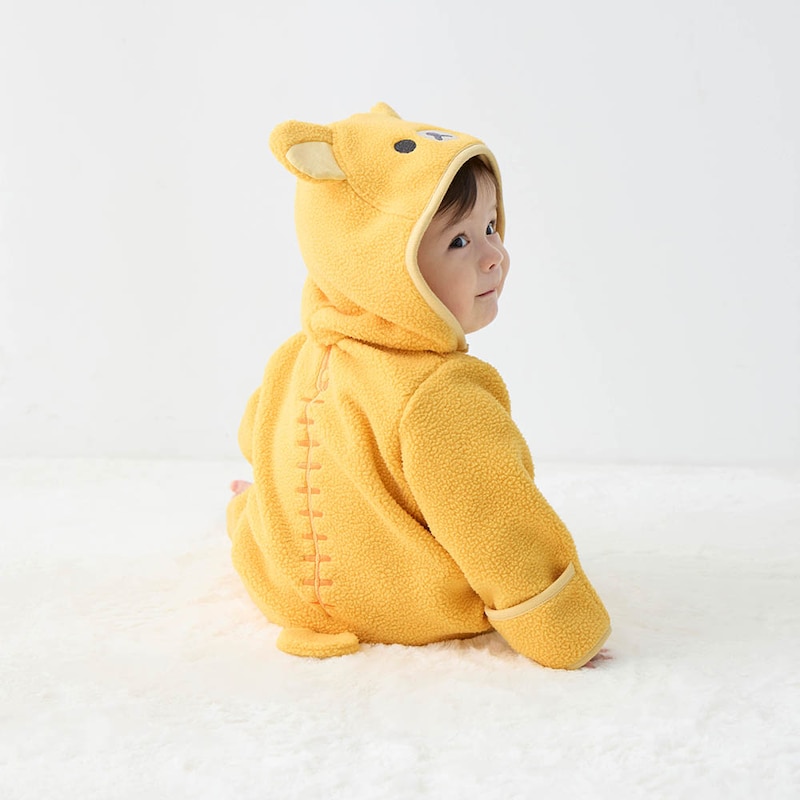 リラックマ（ベージュ）／モデル身長73cm・60～70サイズ着用・体重9.1kg