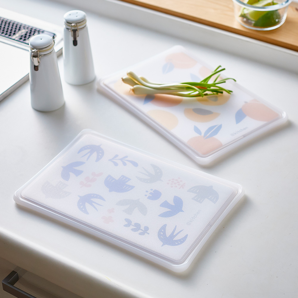 【ベルメゾン】リバーシブルで使える北欧調カッティングボード 【まな板】