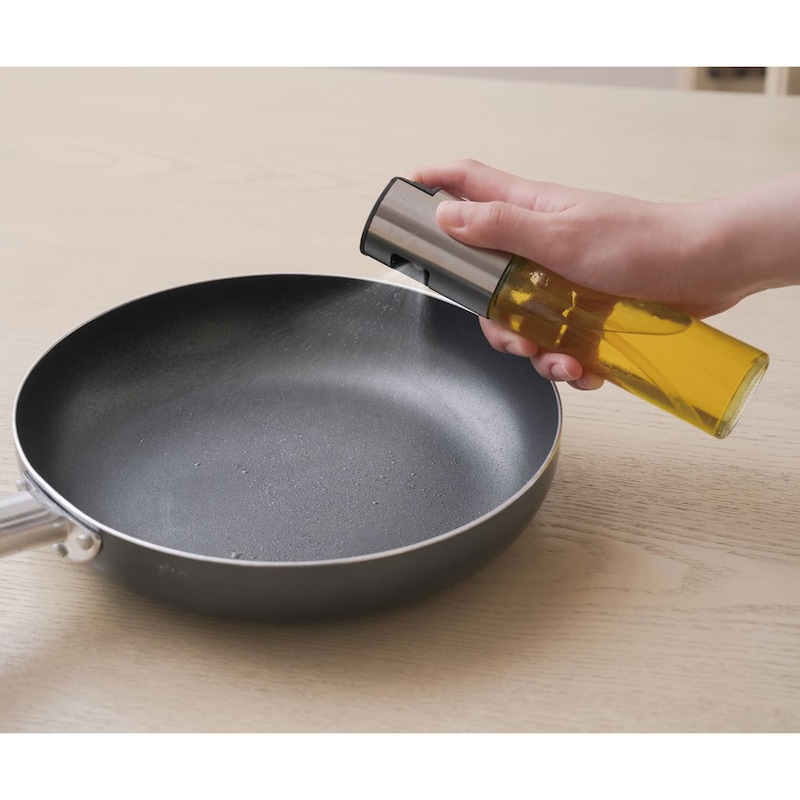 幅広く使用可能！必要な分だけ「シュッ」とスプレー！味付けや調理のお供に