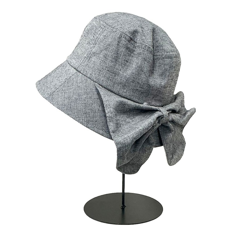 ブラックグレー