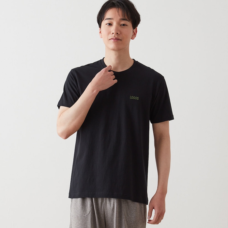 ブラック