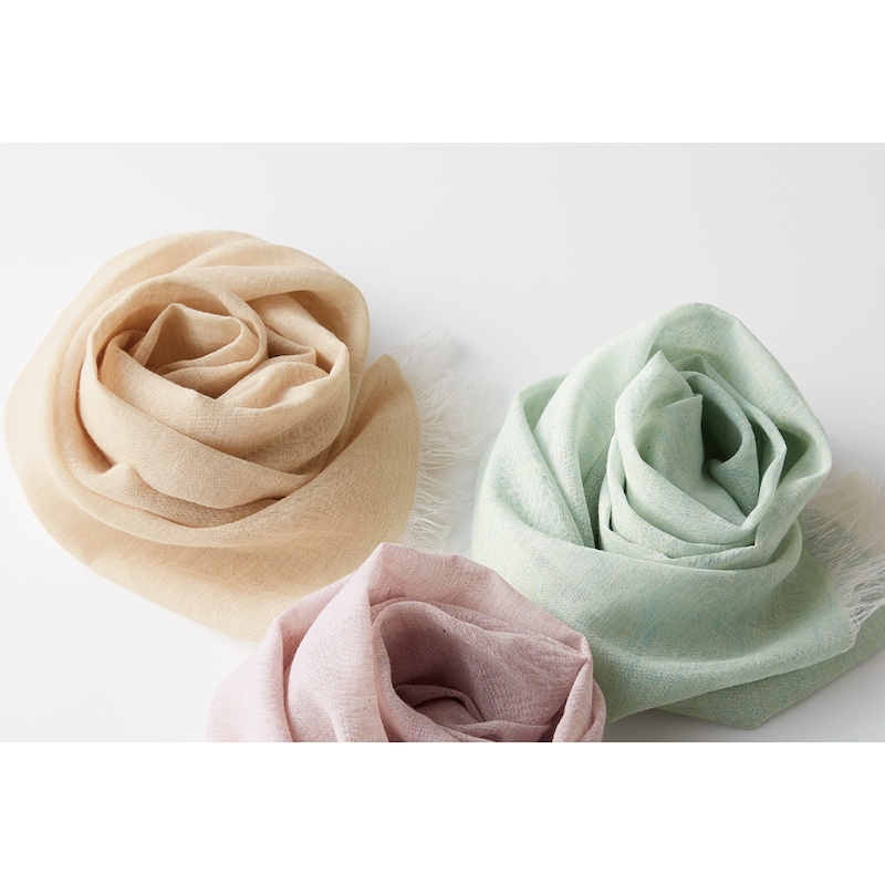 グリーン系×グレージュ系