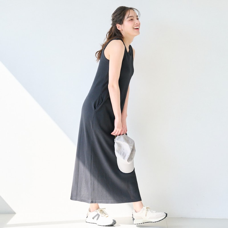 モデル身長161cm／M・ロング丈（身丈126cm） ※写真は撮影用のため身丈+2cmになります。