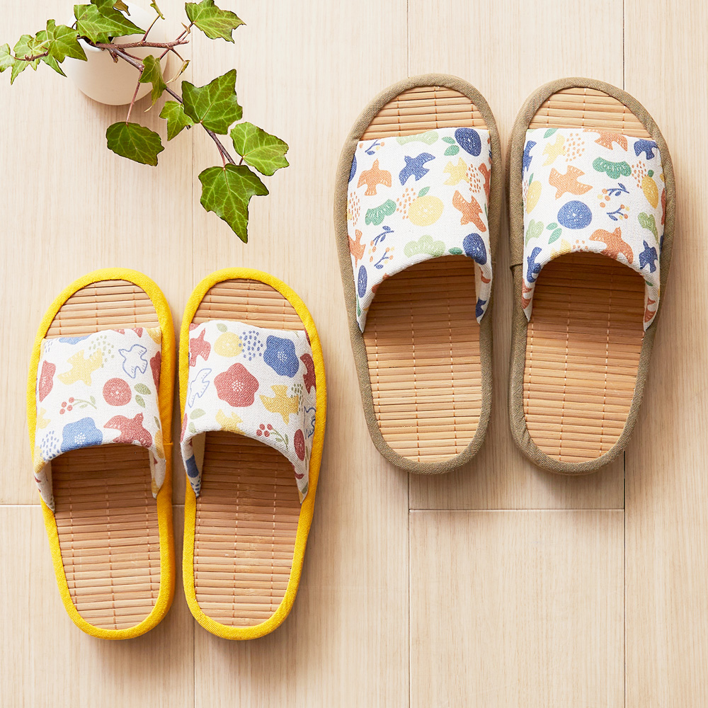 【ベルメゾン】北欧レトロ柄のクッション素材の竹スリッパ