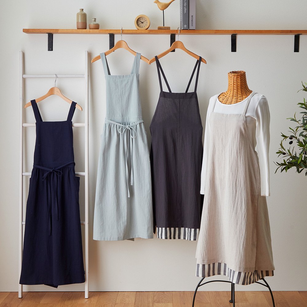 【ベルメゾン】まるでワンピースのような綿麻素材のエプロン