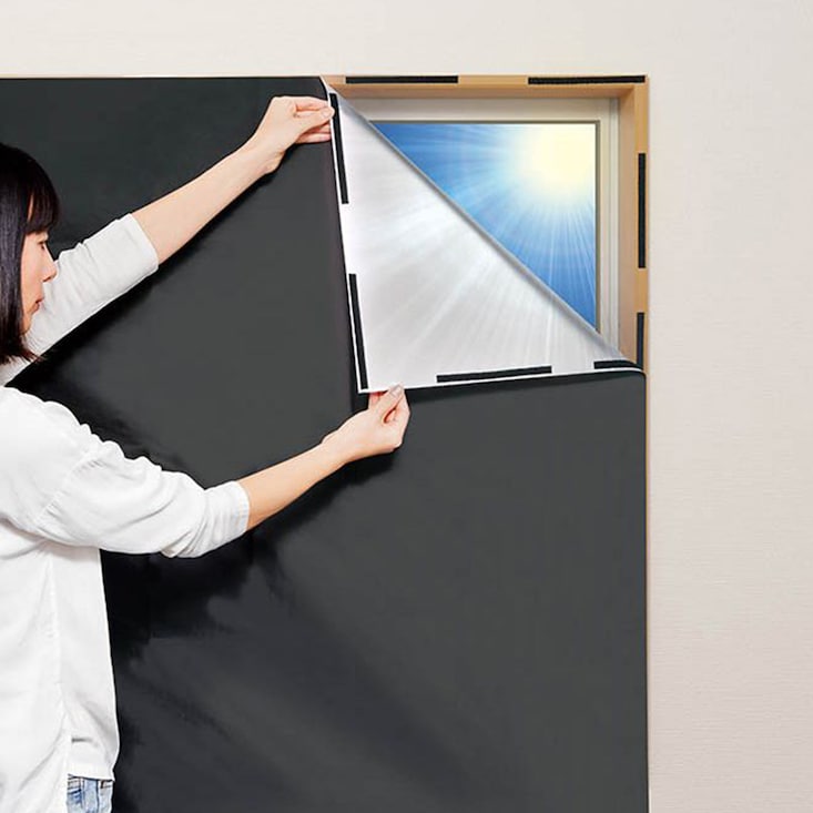 お部屋を真っ暗にして快眠！着脱可能な遮熱遮光シート＜145×200cm＞